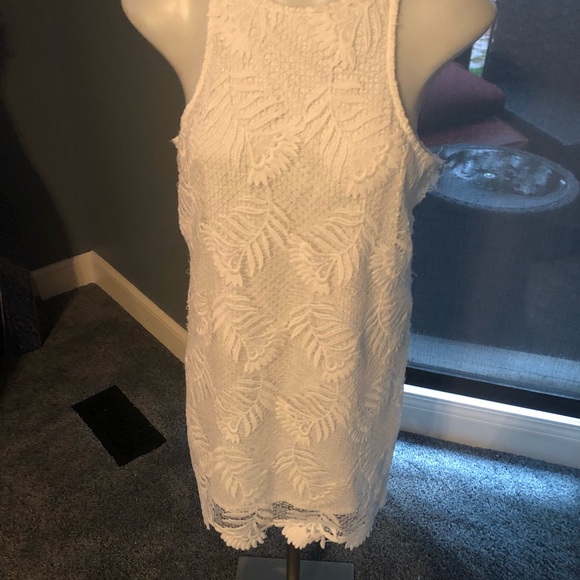 Lovers and Friends lace mini dress - Picture 2 of 4